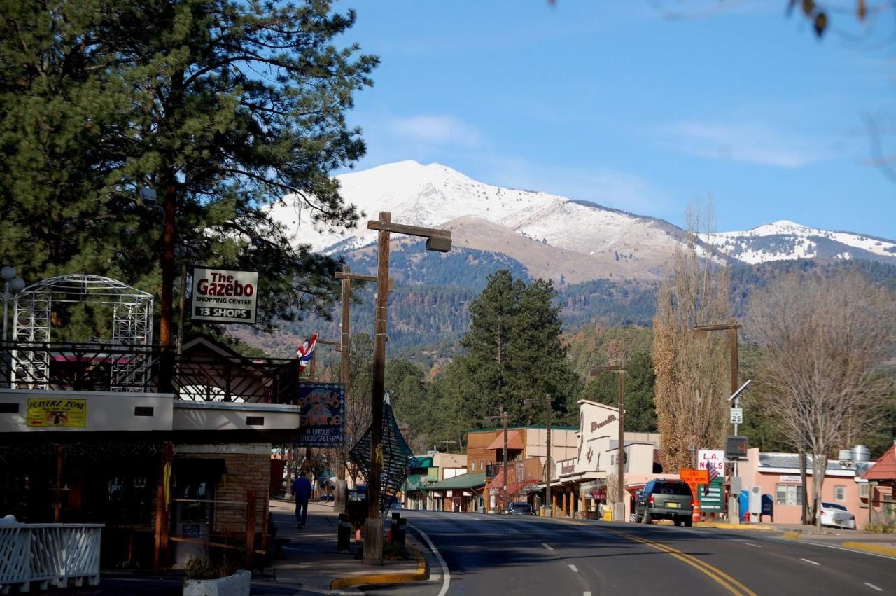 Apache Village 10, King Studio, Midtown, Sleeps 2 Ruidoso Buitenkant foto